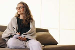 Understanding the Impact of Desperate Amateurs